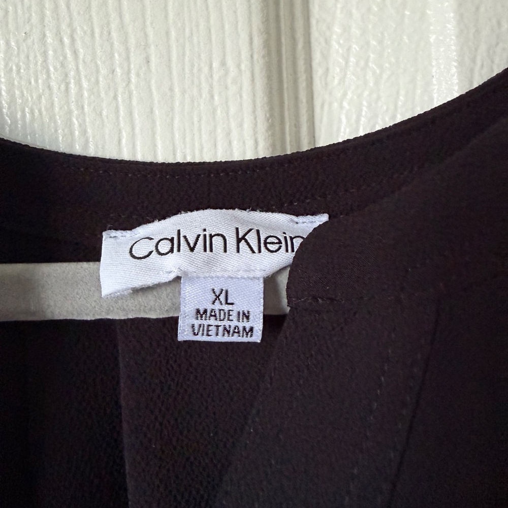 Shirt - Picture 2 of 3
